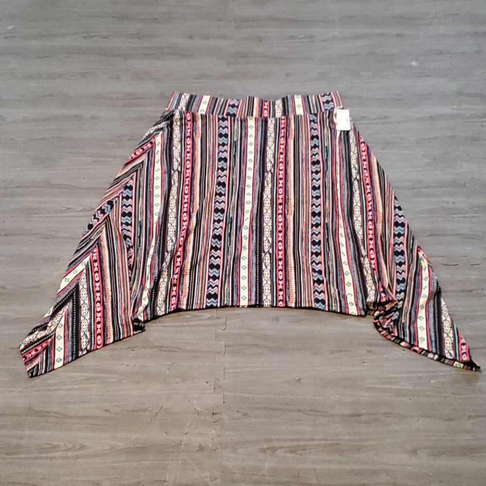 Shark bite printed skirt